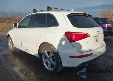 2012 Audi Q5 3.2 Premium Plus z USA, uszkodzony, nr VIN WA1DKAFP7CA074482